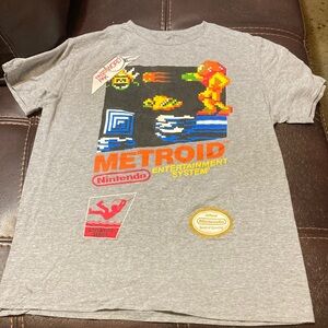 Nintendo Metroid Gray T-Shirt with Colorful Design